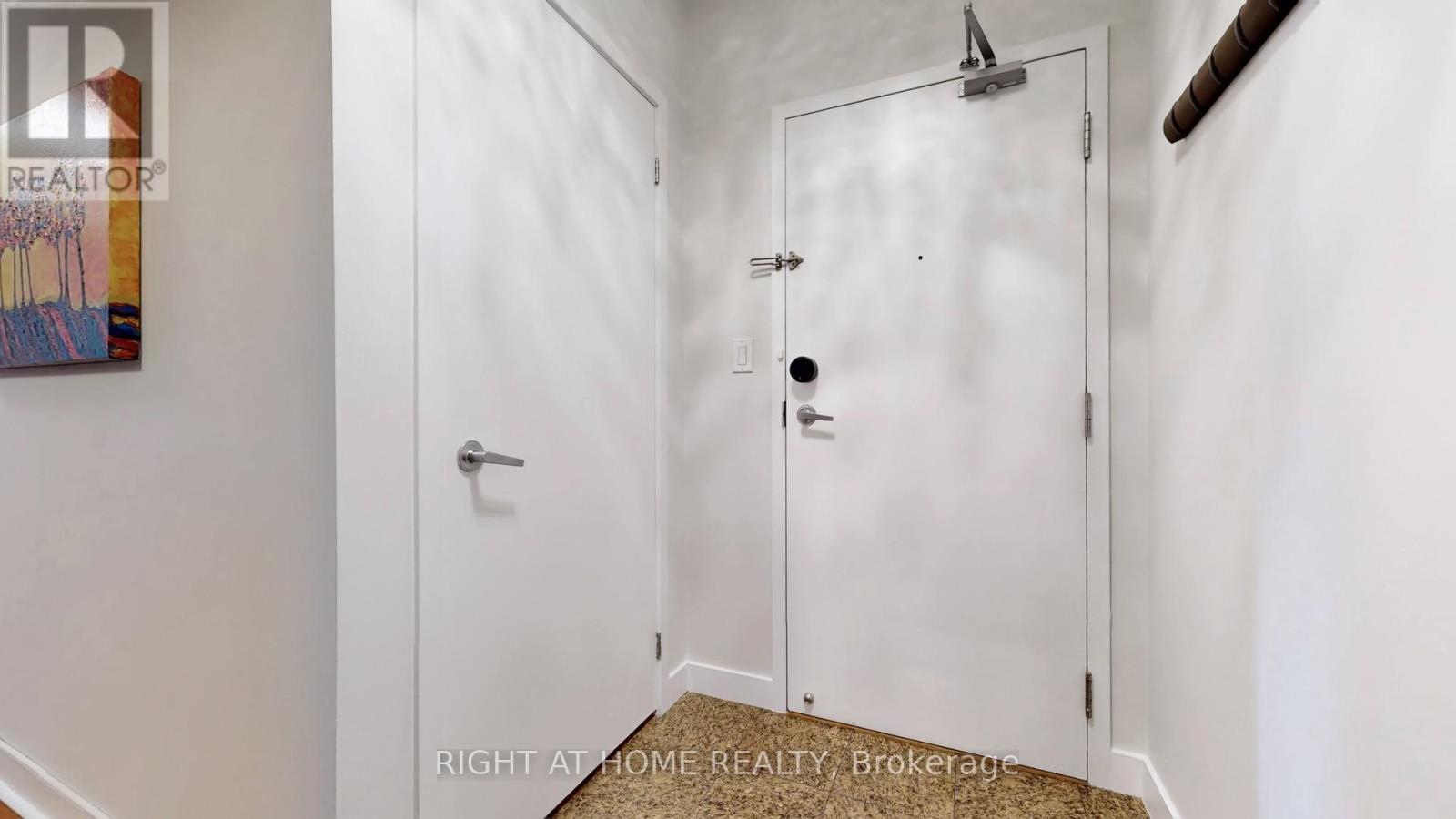 2102 - 5 Mariner Terrace, Toronto, Ontario  M5V 3V6 - Photo 5 - C12919390