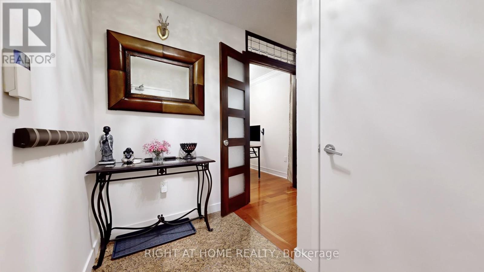 2102 - 5 Mariner Terrace, Toronto, Ontario  M5V 3V6 - Photo 6 - C12919390