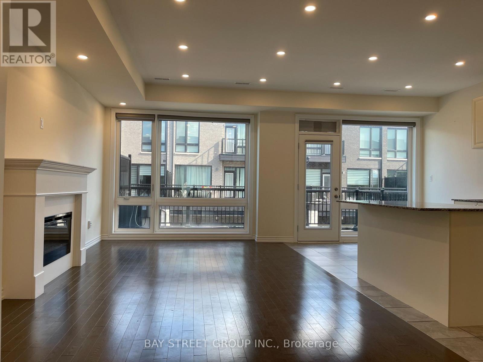 11 Rumney Street, Markham, Ontario  L6C 0Z6 - Photo 4 - N12920008