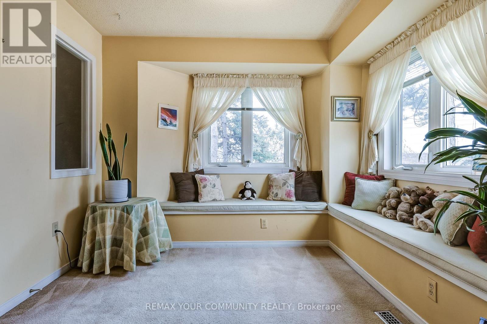 923 Caribou Valley Circle, Newmarket, Ontario  L3X 1W9 - Photo 23 - N12920016