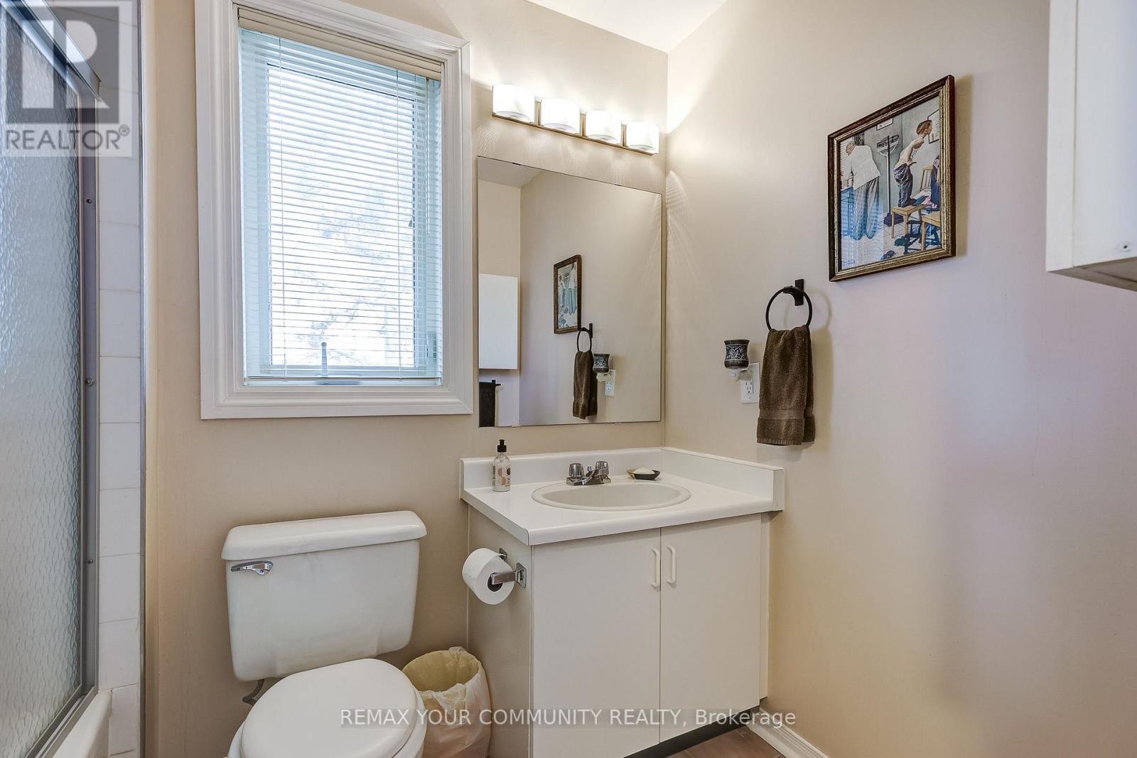 923 Caribou Valley Circle, Newmarket, Ontario  L3X 1W9 - Photo 30 - N12920016