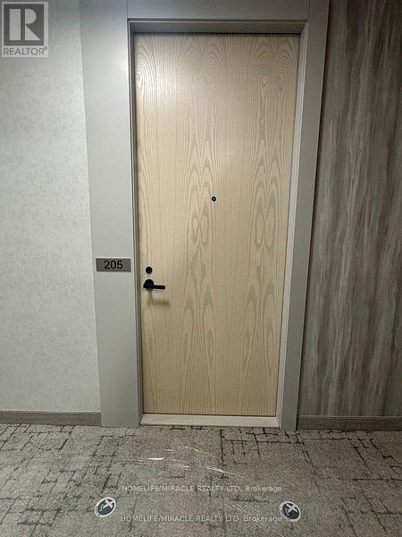 205 - 195 Commerce Street, Vaughan, Ontario  L4K 5Z7 - Photo 2 - N12920022