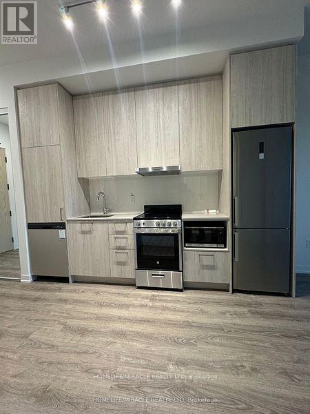 205 - 195 Commerce Street, Vaughan, Ontario  L4K 5Z7 - Photo 5 - N12920022