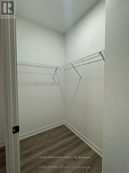 205 - 195 Commerce Street, Vaughan, Ontario  L4K 5Z7 - Photo 9 - N12920022