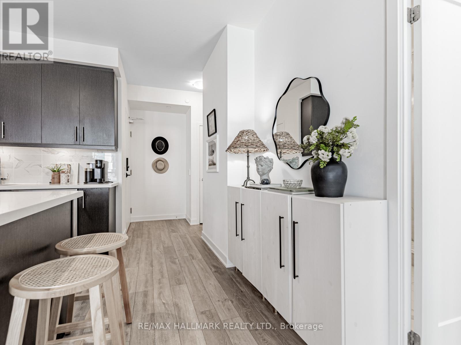 404 - 105 Oneida Crescent, Richmond Hill, Ontario  L4B 0H6 - Photo 12 - N12920078