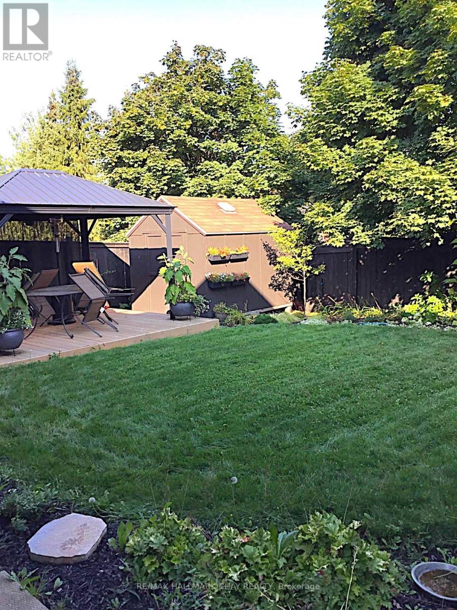 12 Dunnett Drive, Barrie (Ardagh), Ontario  L4N 0H9 - Photo 48 - S12920050