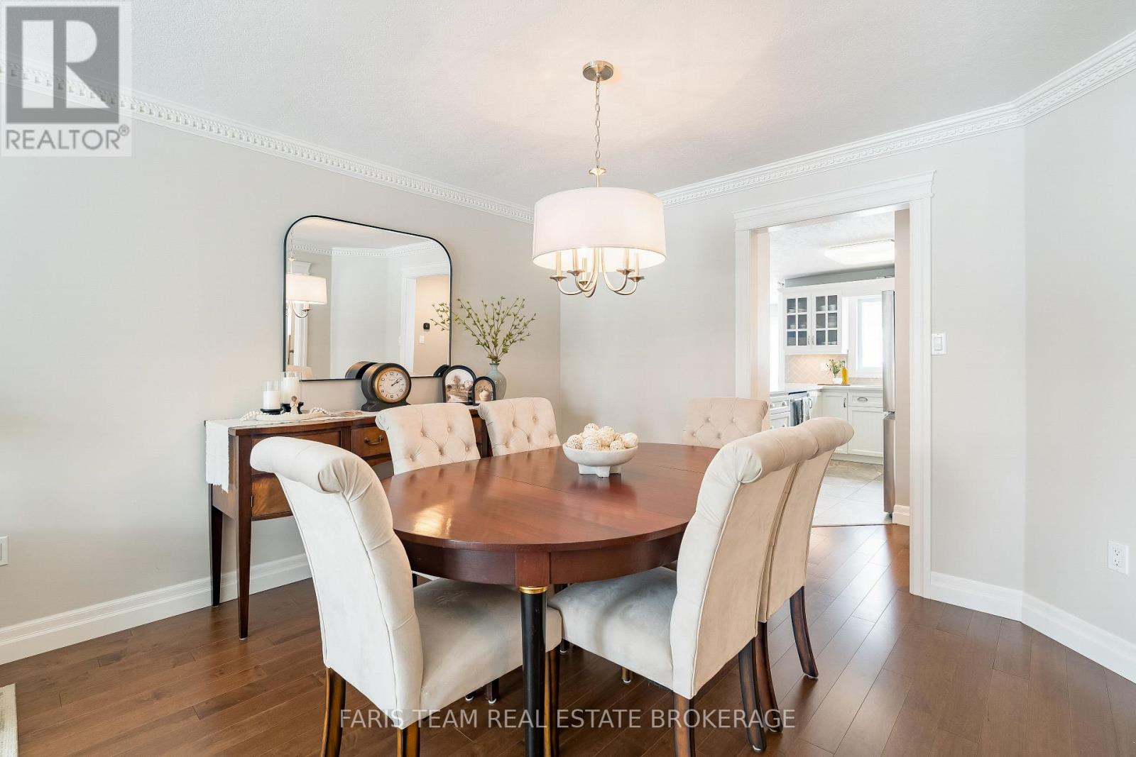 1 Pineview Drive, Oro-Medonte, Ontario  L0L 2L0 - Photo 12 - S12920064