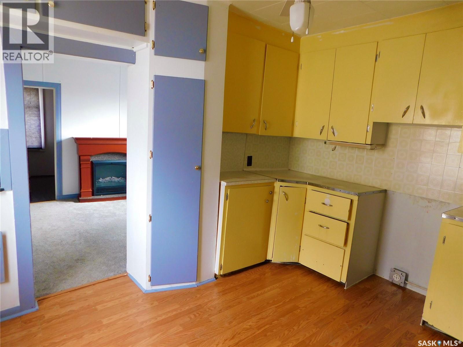 214 2nd Street E, Lafleche, Saskatchewan  S0H 3R0 - Photo 6 - SK031172