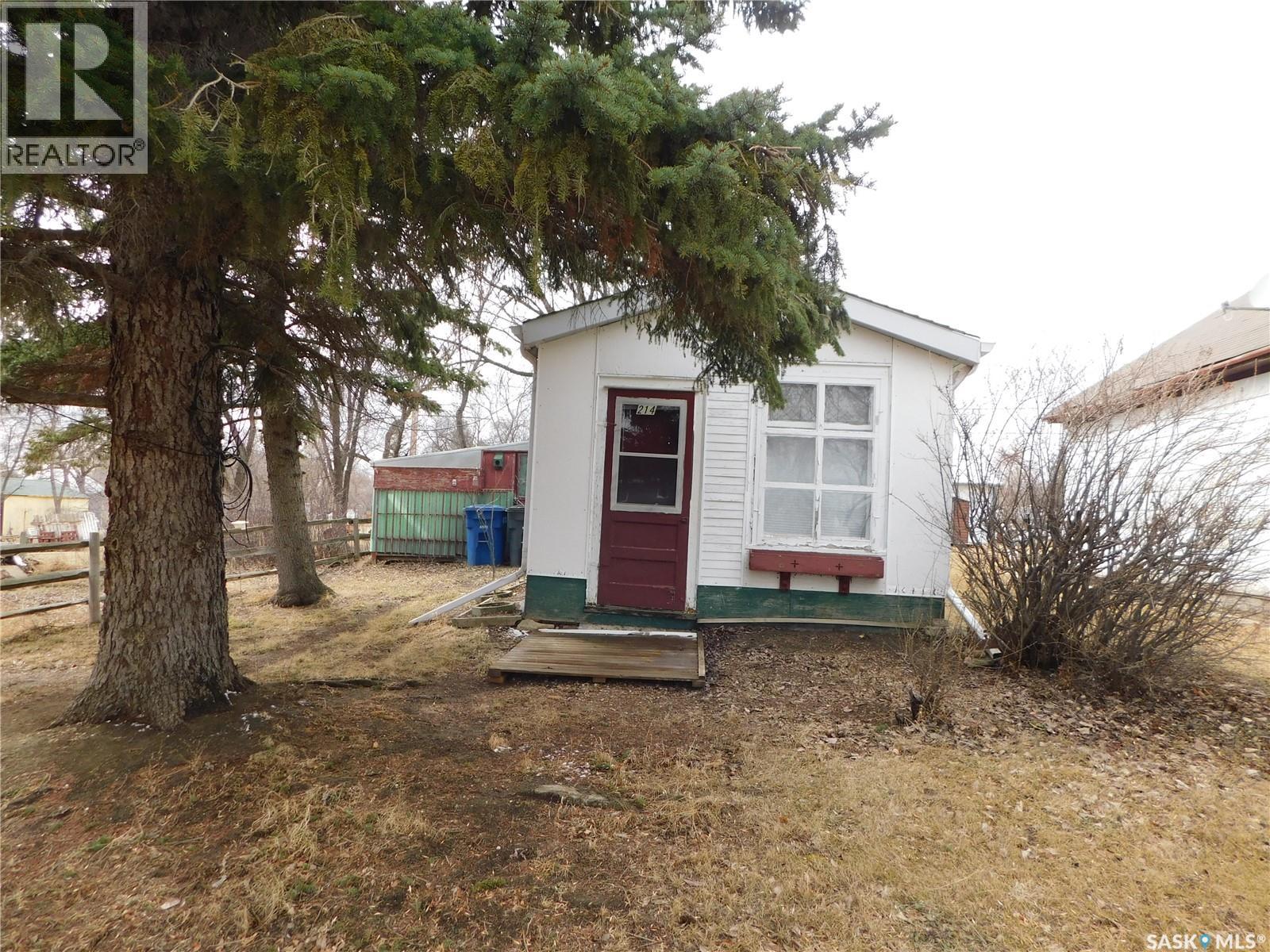 214 2nd STREET E, Lafleche, Saskatchewan