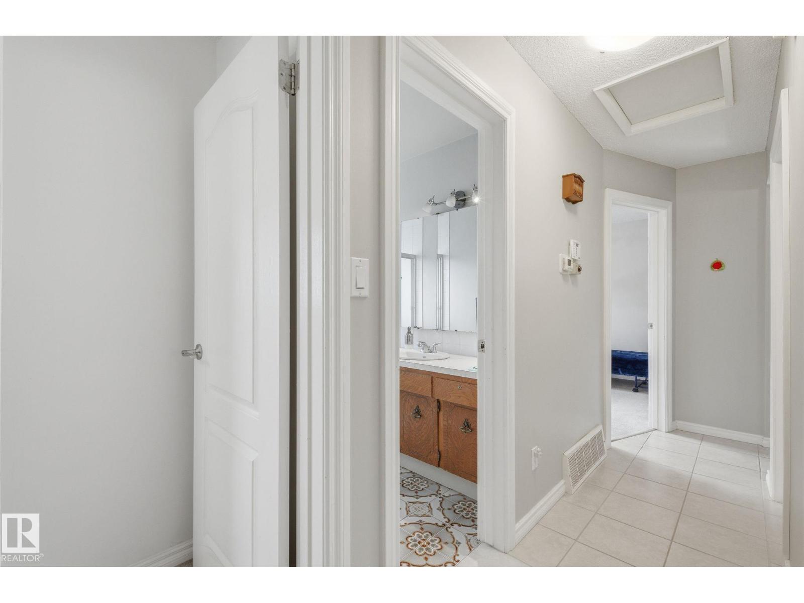 11915 92 St Nw, Edmonton, Alberta  T5G 1A7 - Photo 19 - E4478977