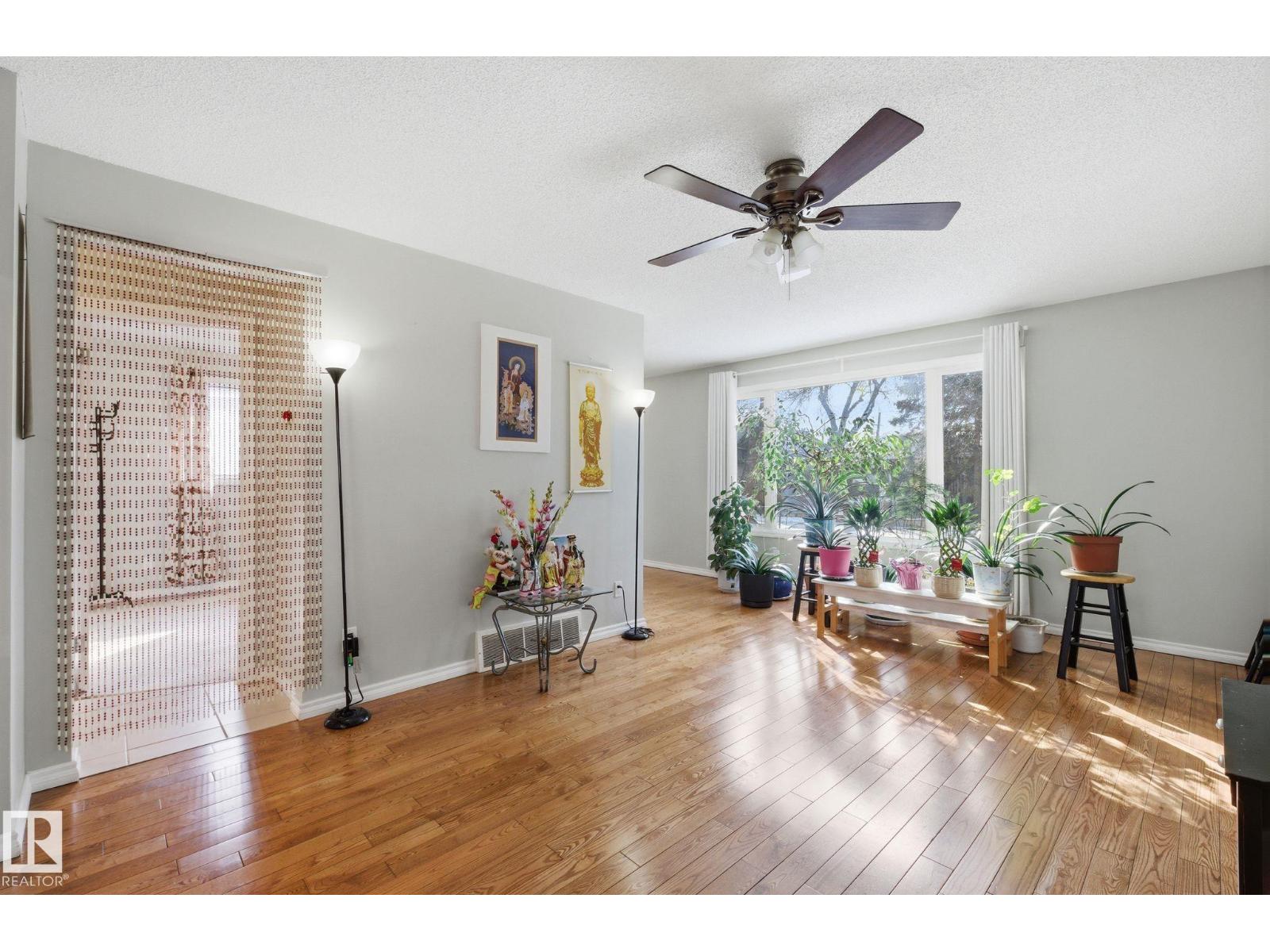 11915 92 St Nw, Edmonton, Alberta  T5G 1A7 - Photo 6 - E4478977