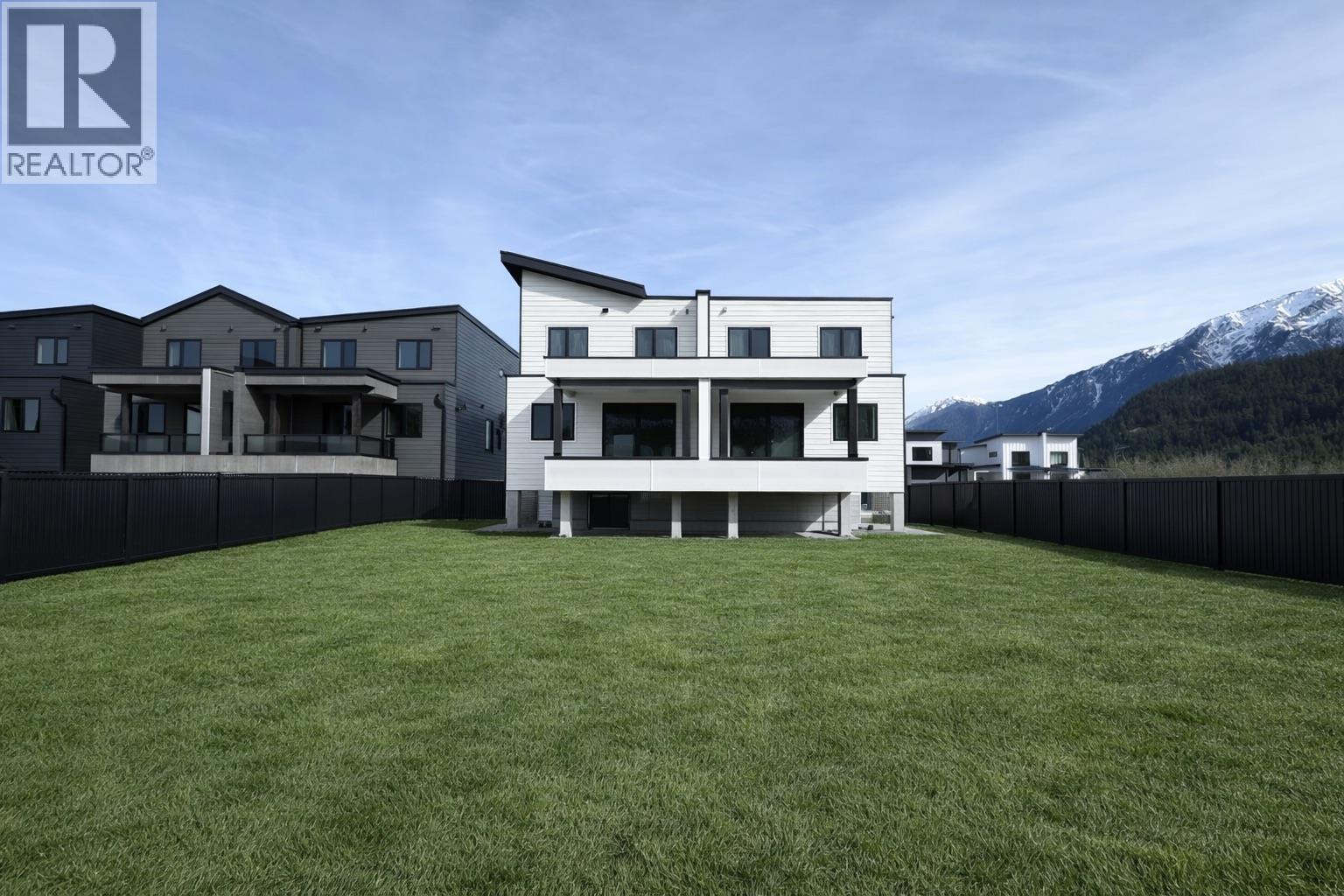 1006 Phare Crescent, Pemberton, British Columbia  V0N 2L0 - Photo 33 - R3101697
