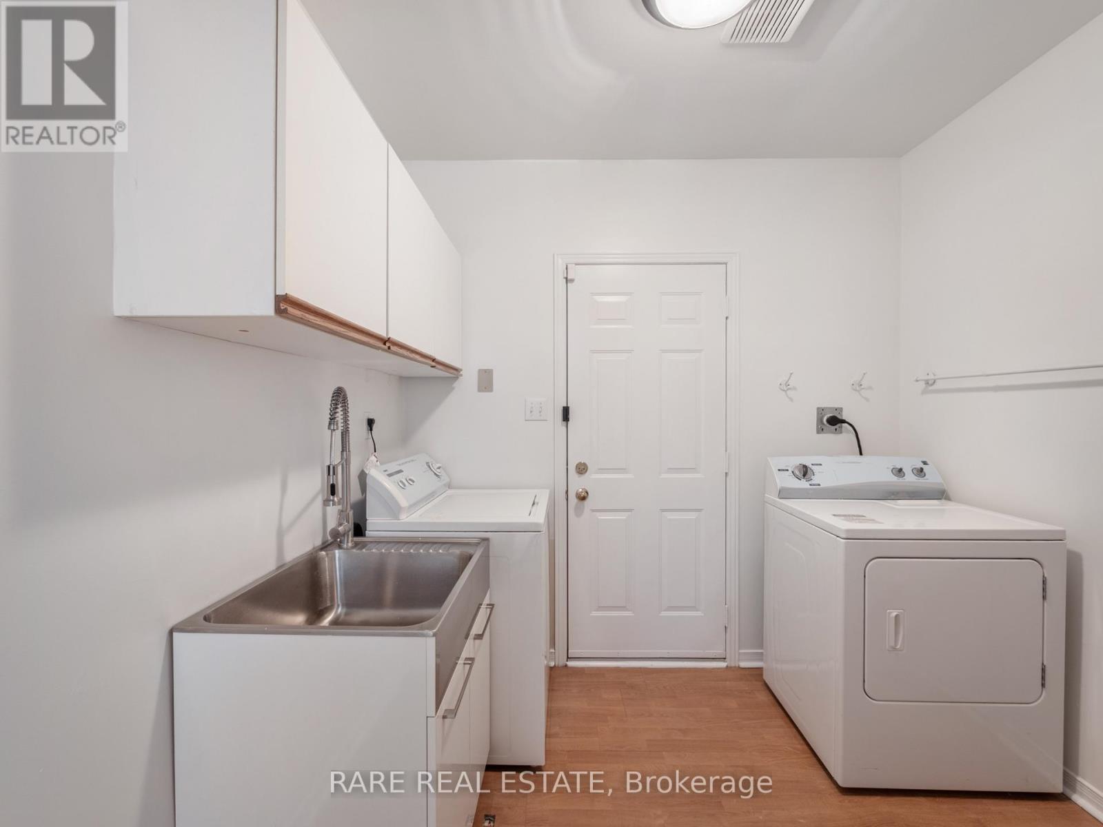 5850 Fieldon Road, Mississauga, Ontario  L5M 5K3 - Photo 24 - W12919988