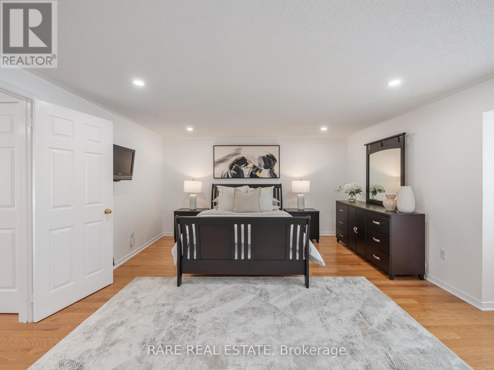 5850 Fieldon Road, Mississauga, Ontario  L5M 5K3 - Photo 36 - W12919988