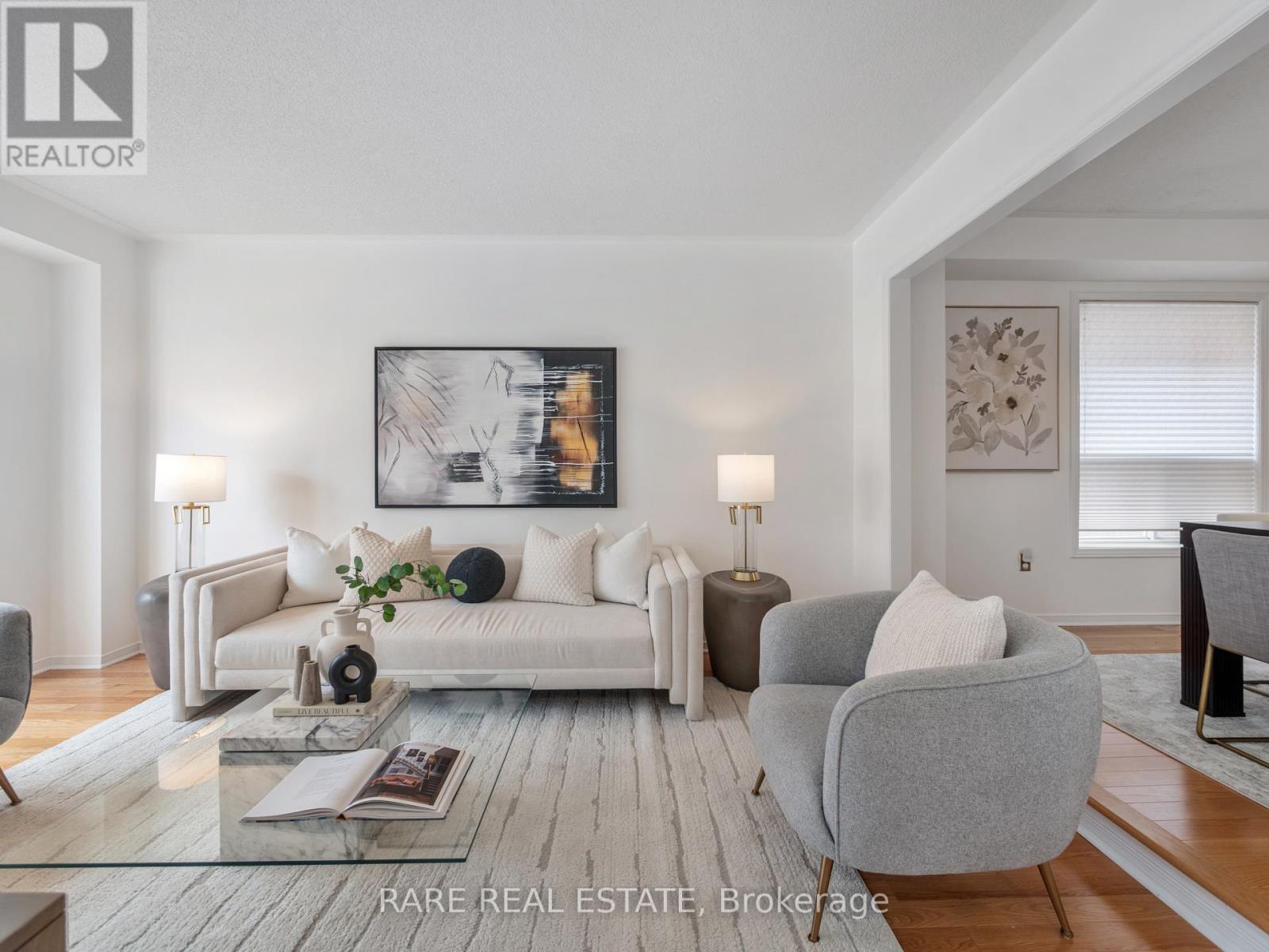 5850 Fieldon Road, Mississauga, Ontario  L5M 5K3 - Photo 5 - W12919988