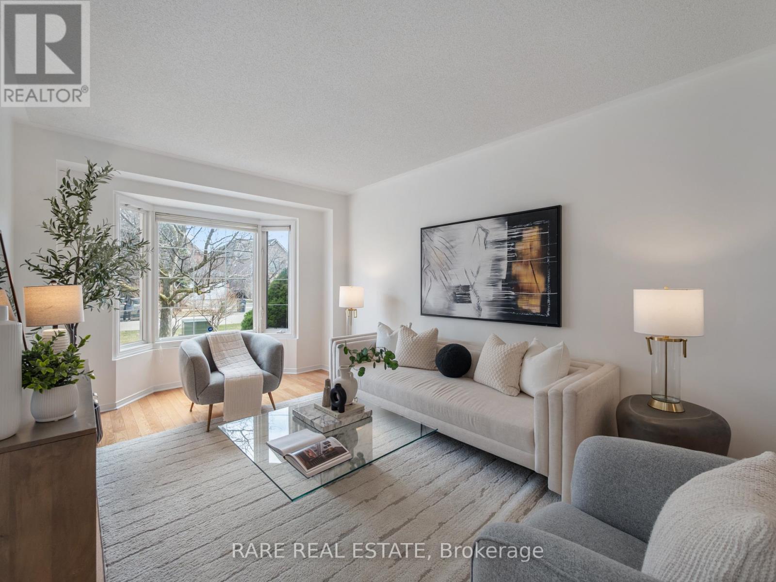 5850 Fieldon Road, Mississauga, Ontario  L5M 5K3 - Photo 6 - W12919988