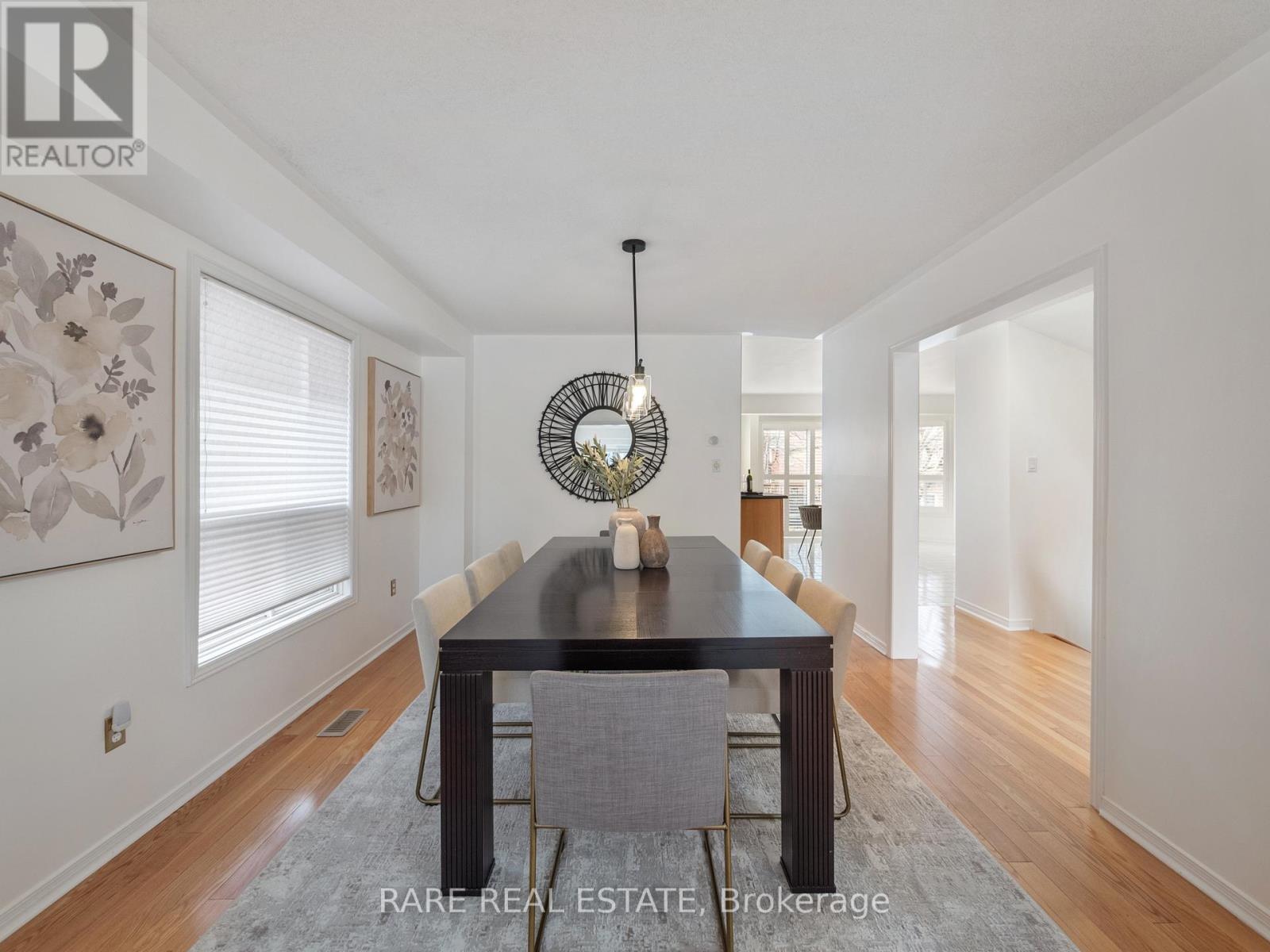 5850 Fieldon Road, Mississauga, Ontario  L5M 5K3 - Photo 8 - W12919988