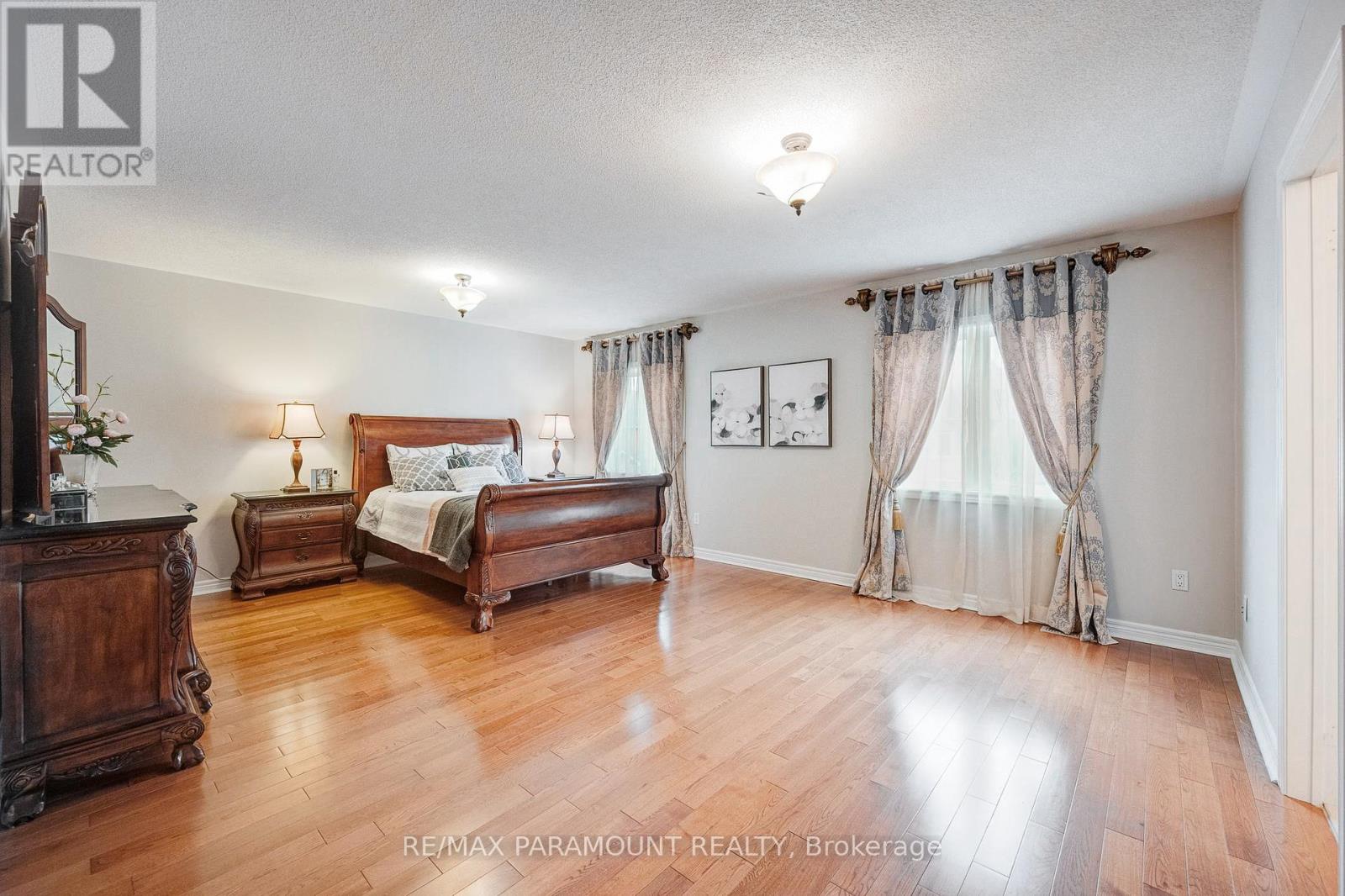 1122 Lamplight Way, Mississauga, Ontario  L5W 1J4 - Photo 23 - W12919998