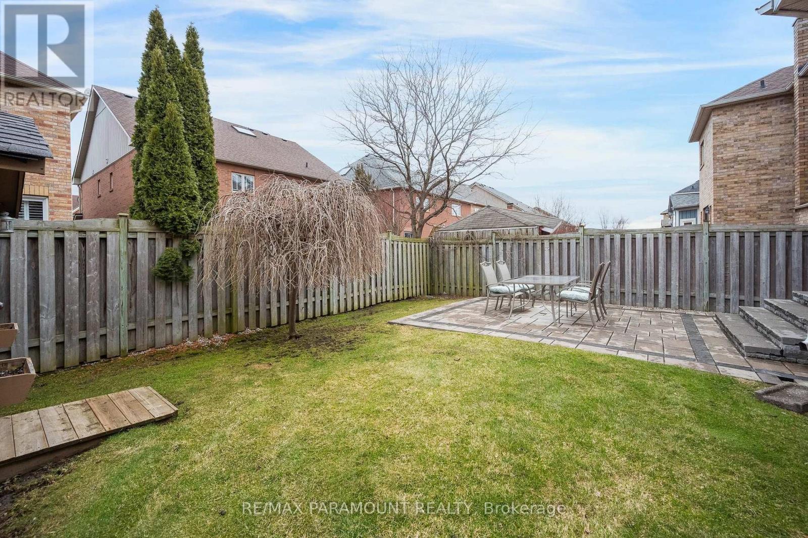 1122 Lamplight Way, Mississauga, Ontario  L5W 1J4 - Photo 34 - W12919998