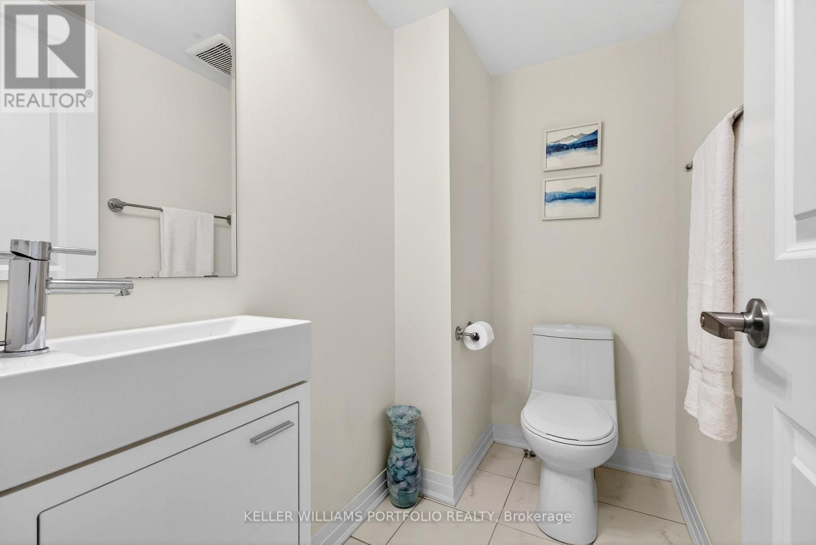 7 - 171 William Duncan Road, Toronto, Ontario  M3K 0B7 - Photo 9 - W12920024