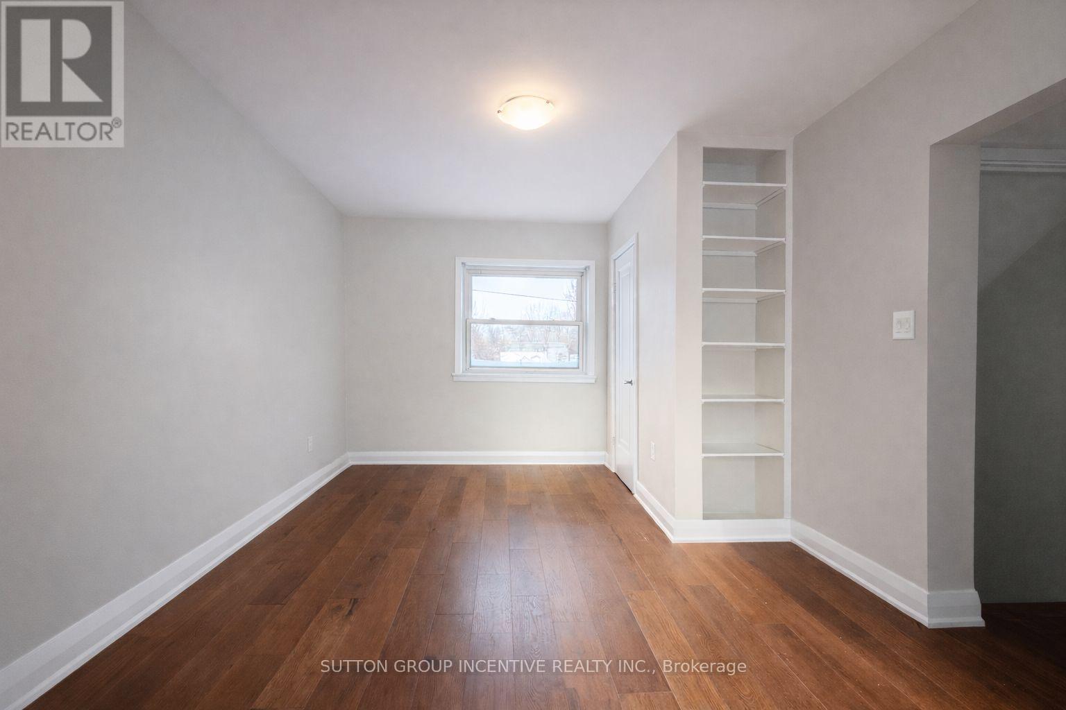 65 Barrhead Crescent, Toronto, Ontario  M9W 3Z8 - Photo 9 - W12920026