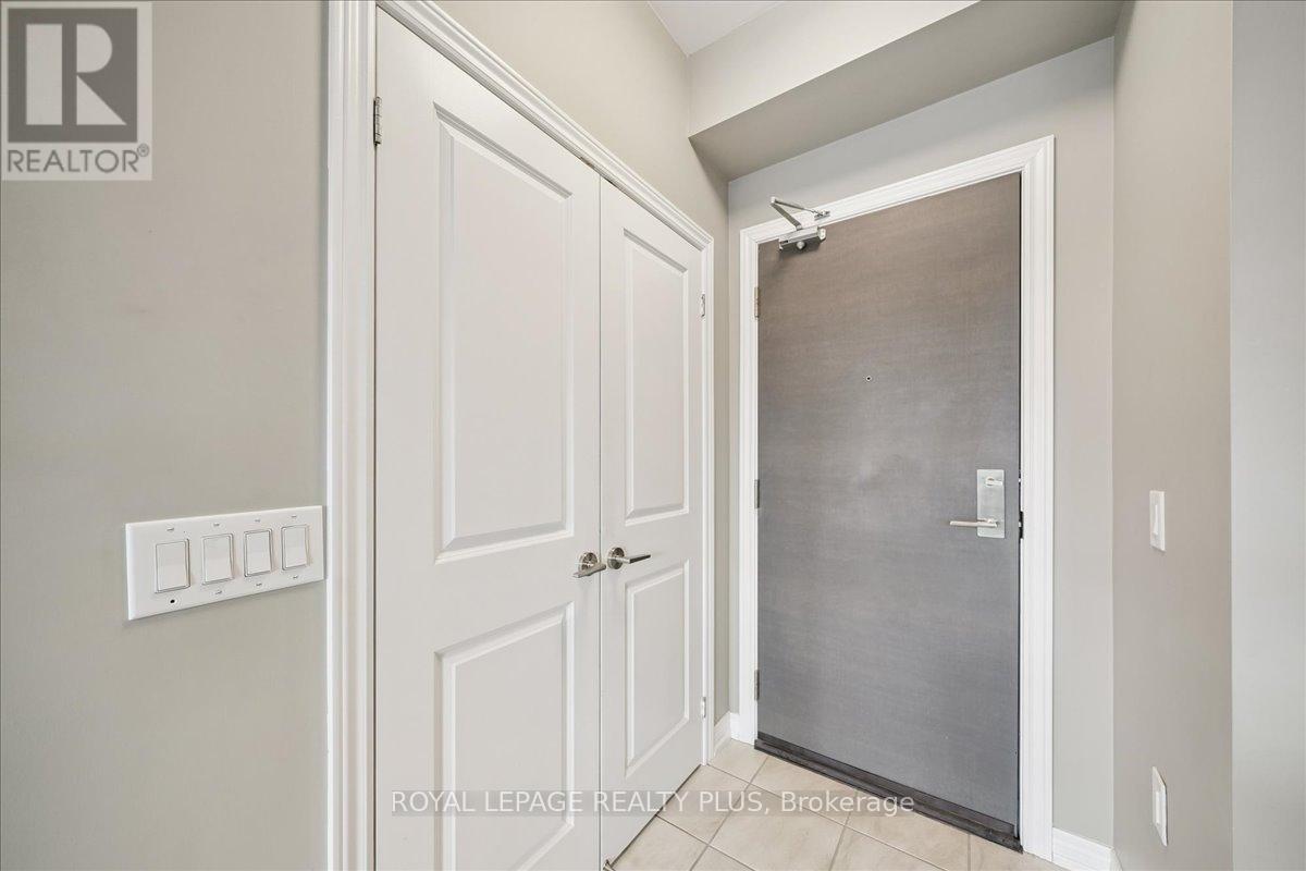 311 - 2370 Khalsa Gate, Oakville, Ontario  L6M 1P5 - Photo 3 - W12920062