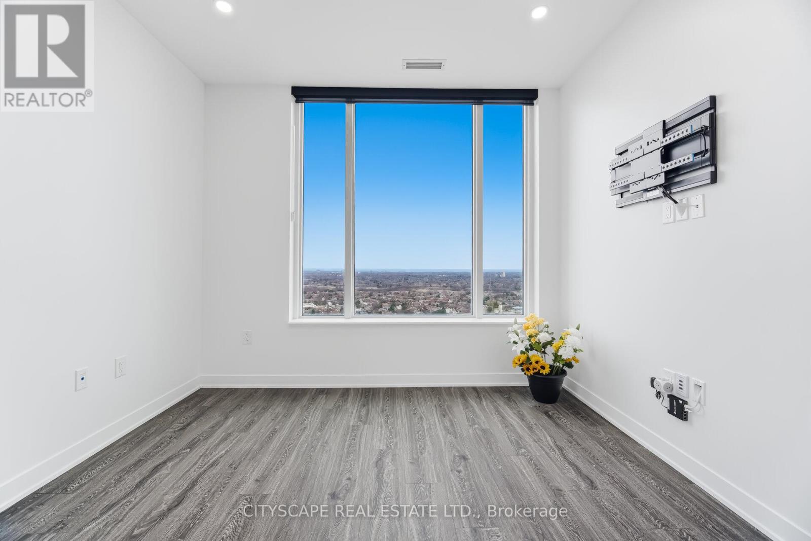 2711 - 2495 Eglinton Avenue W, Mississauga, Ontario  L5M 2T2 - Photo 11 - W12920076