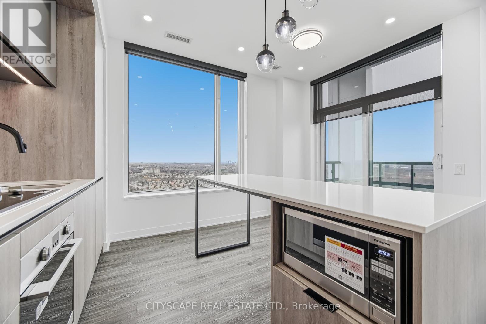 2711 - 2495 Eglinton Avenue W, Mississauga, Ontario  L5M 2T2 - Photo 17 - W12920076