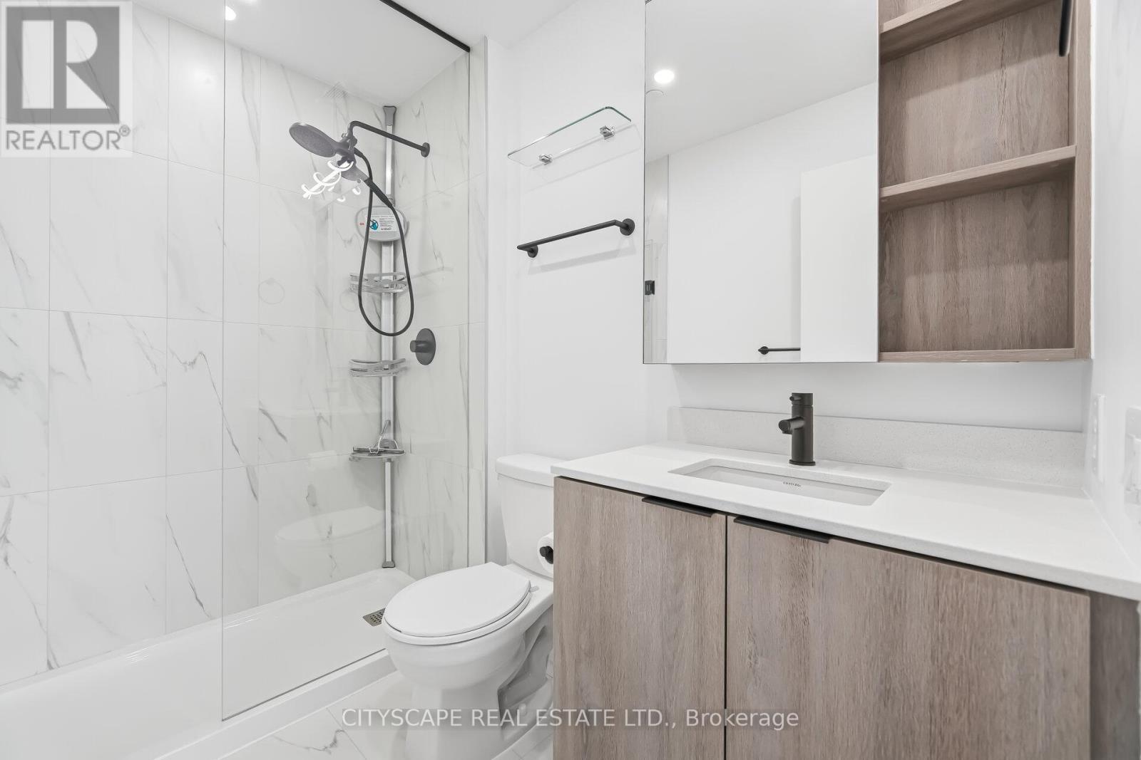 2711 - 2495 Eglinton Avenue W, Mississauga, Ontario  L5M 2T2 - Photo 24 - W12920076