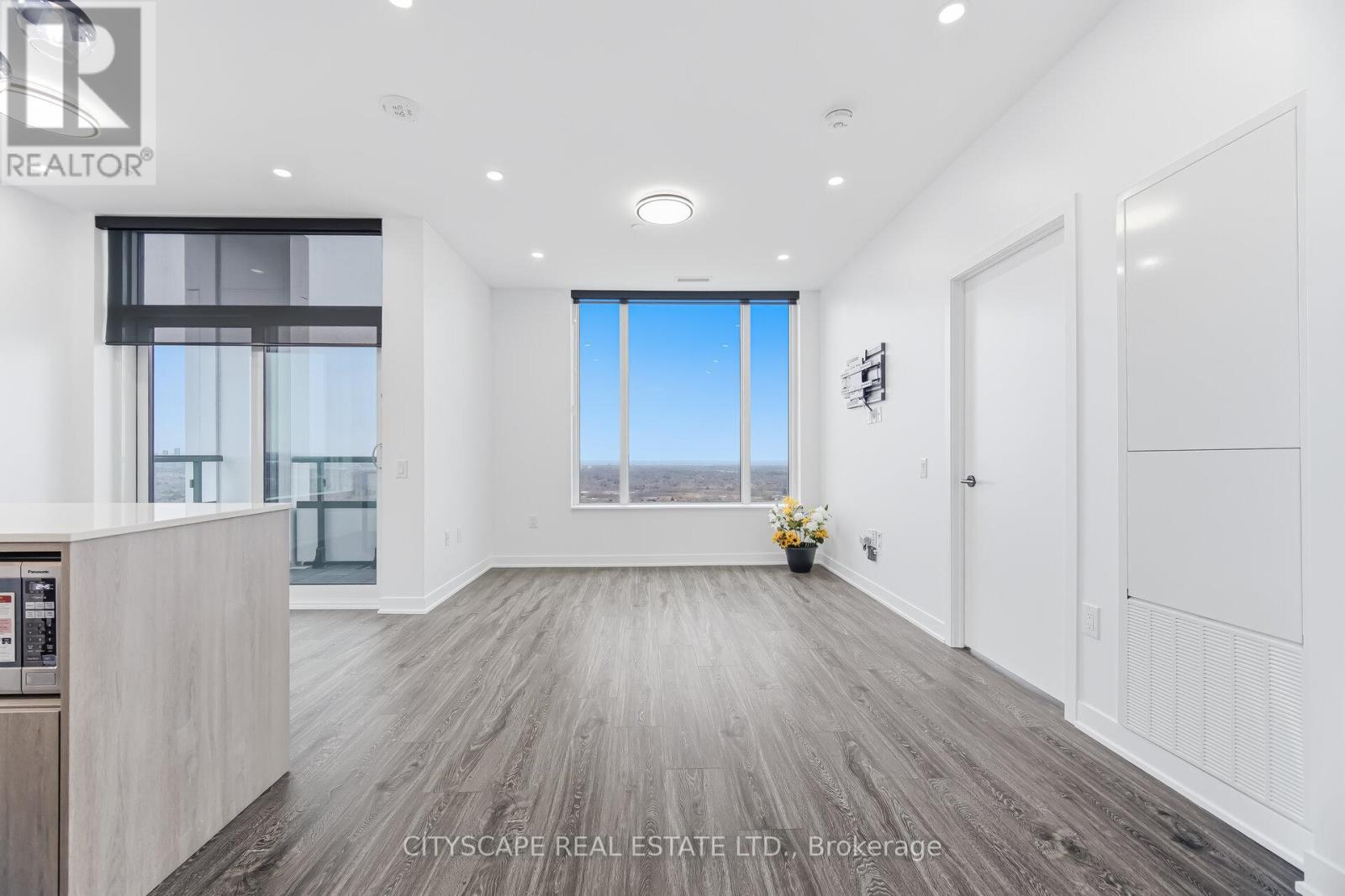 2711 - 2495 Eglinton Avenue W, Mississauga, Ontario  L5M 2T2 - Photo 7 - W12920076