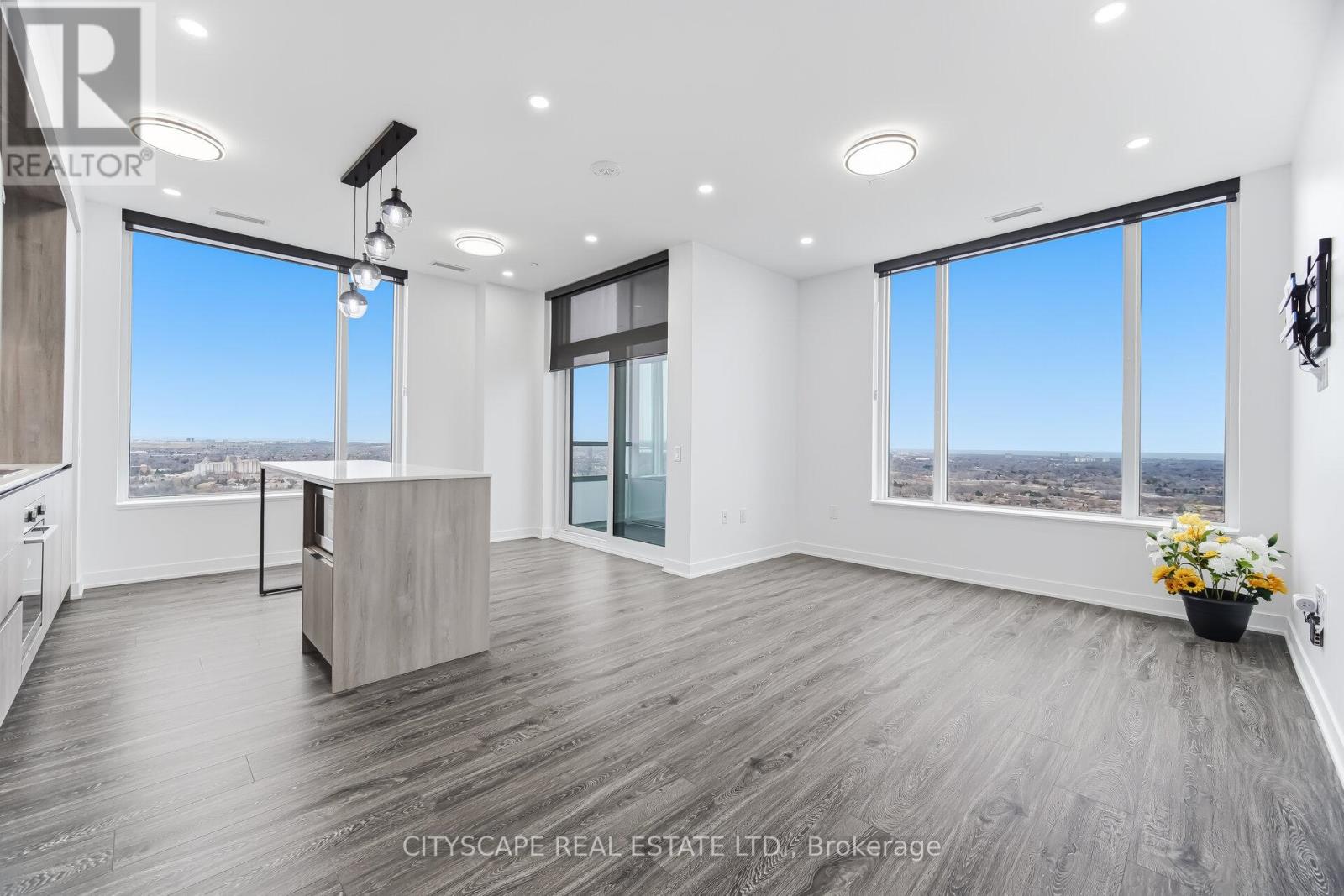 2711 - 2495 Eglinton Avenue W, Mississauga, Ontario  L5M 2T2 - Photo 8 - W12920076