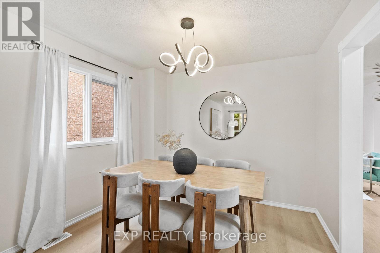 3365 Nutcracker Drive, Mississauga, Ontario  L5N 6E6 - Photo 13 - W12920086