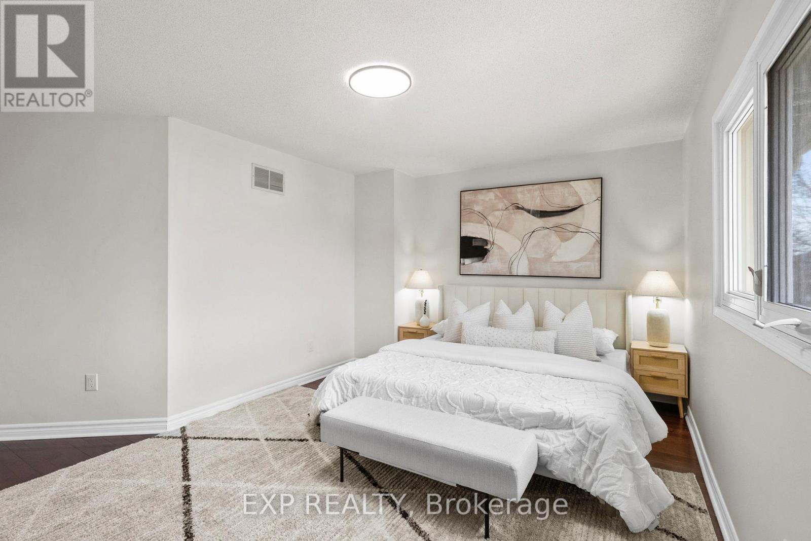 3365 Nutcracker Drive, Mississauga, Ontario  L5N 6E6 - Photo 27 - W12920086