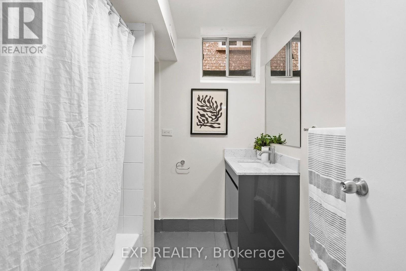 3365 Nutcracker Drive, Mississauga, Ontario  L5N 6E6 - Photo 38 - W12920086