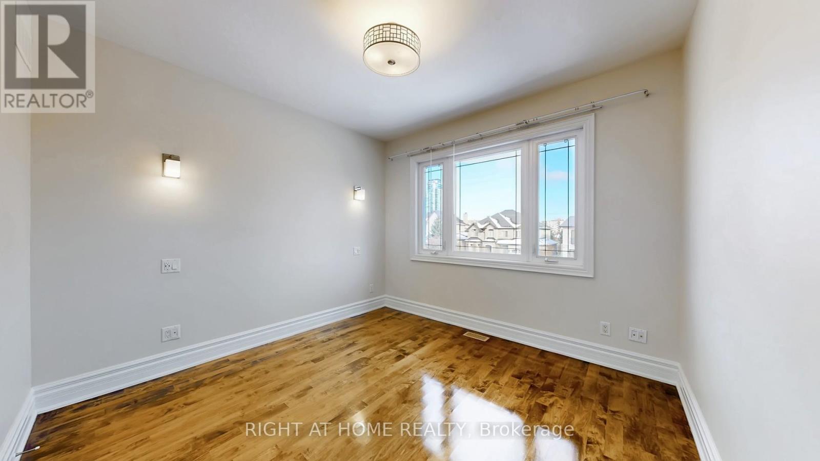 3414 Joan Drive, Mississauga, Ontario  L5B 1T5 - Photo 26 - W12920090