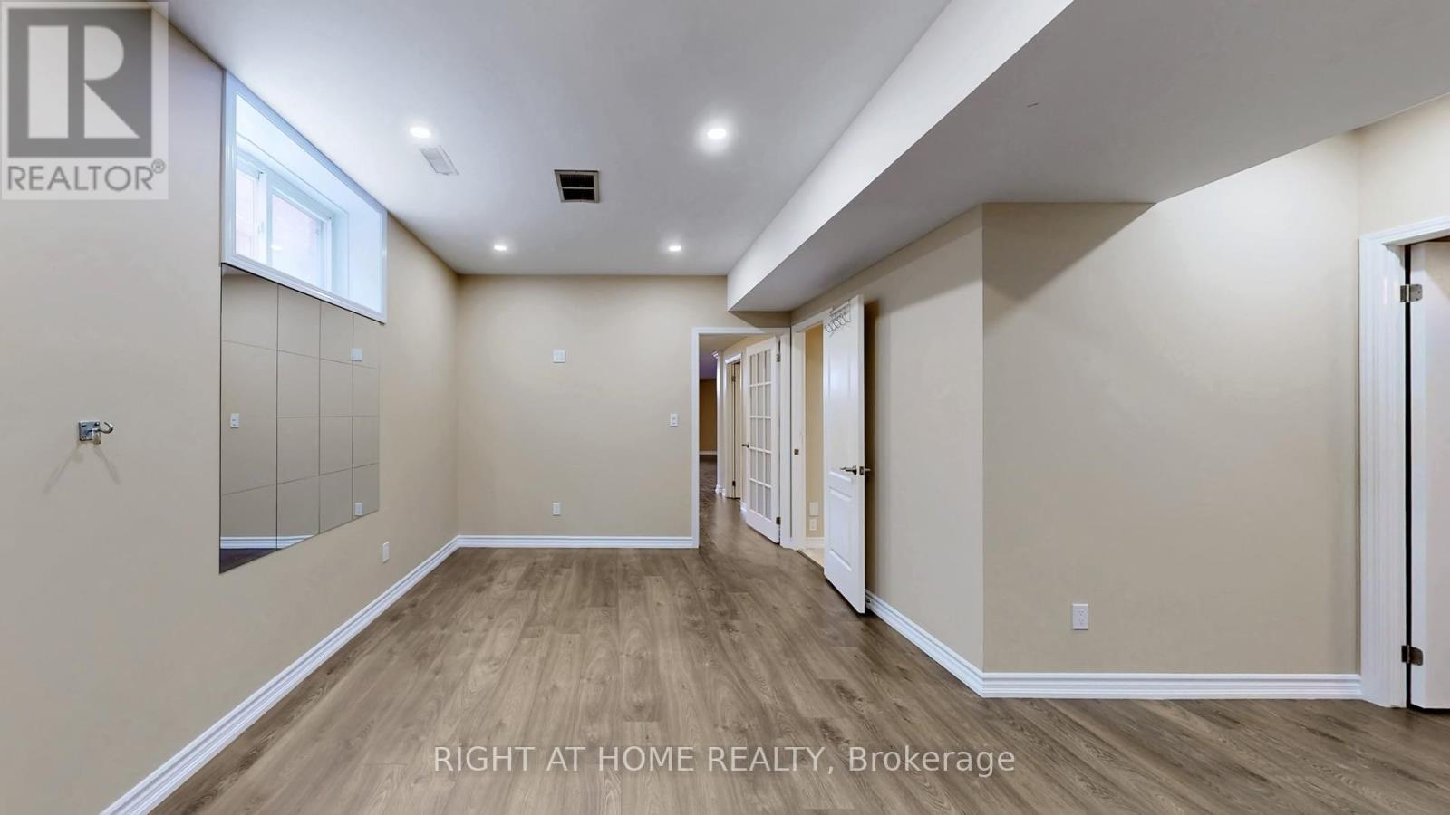 3414 Joan Drive, Mississauga, Ontario  L5B 1T5 - Photo 37 - W12920090