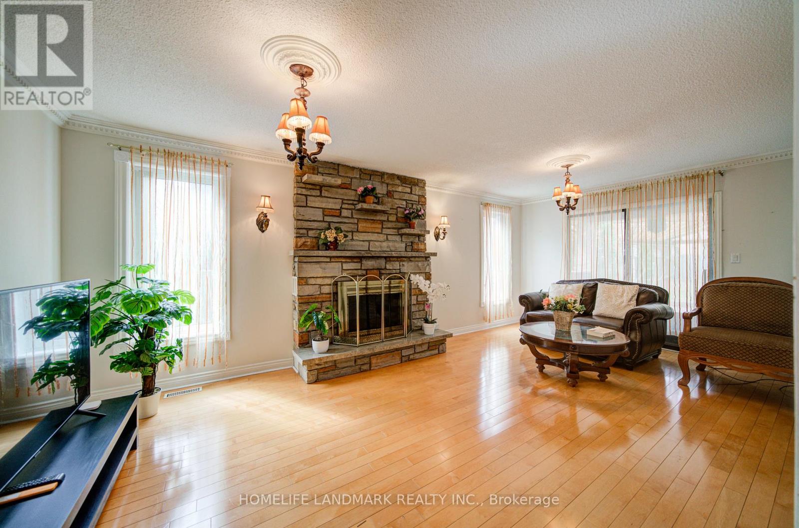 4303 Bridlepath Trail, Mississauga, Ontario  L5L 3K3 - Photo 12 - W12920102