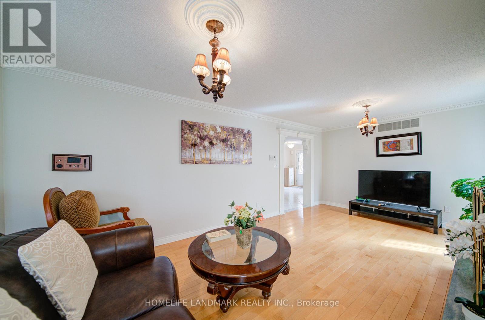 4303 Bridlepath Trail, Mississauga, Ontario  L5L 3K3 - Photo 13 - W12920102