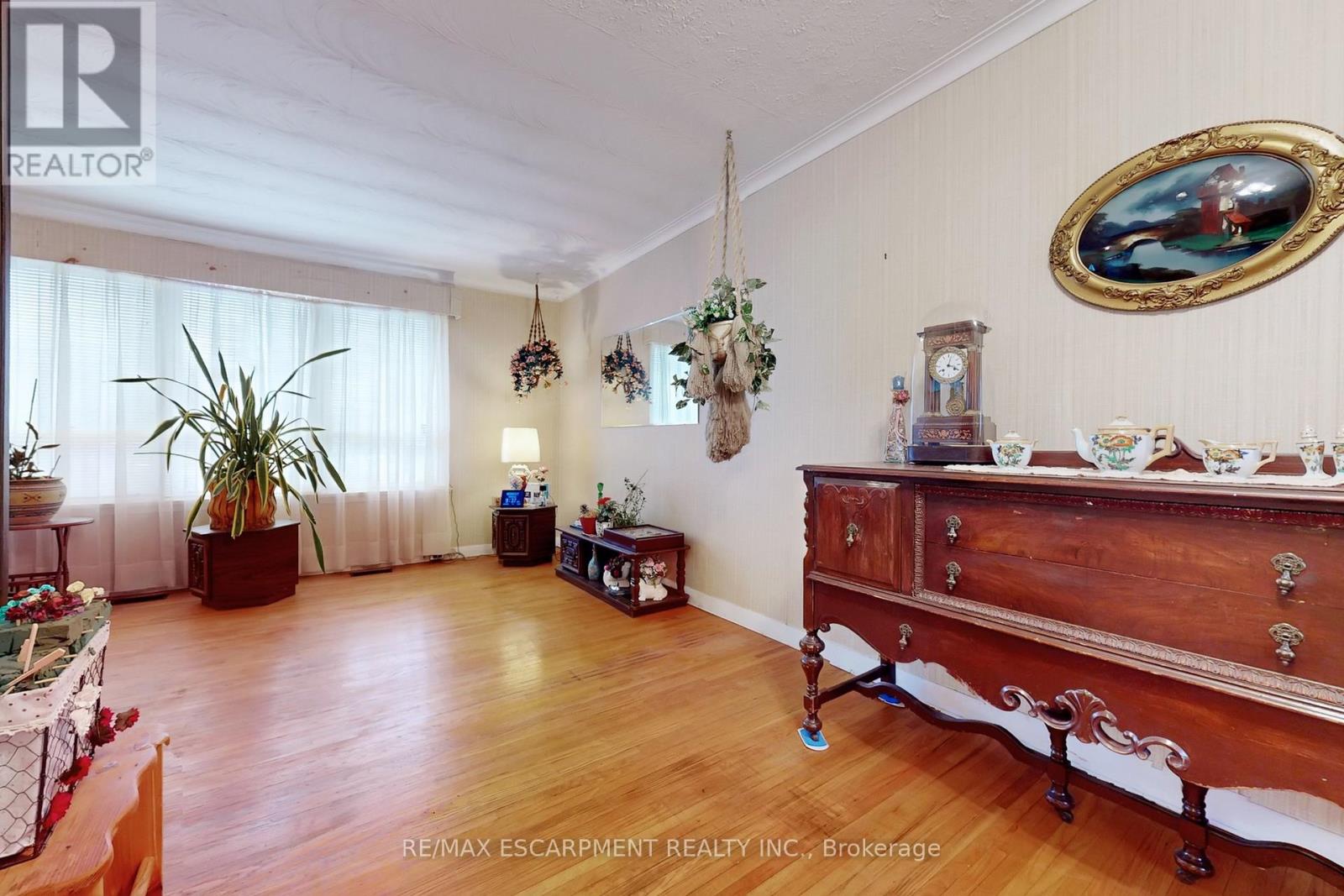 541 Wingrove Crescent, Oakville, Ontario  L6L 4R7 - Photo 9 - W12920112