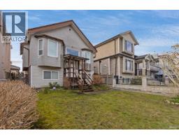 <div class="price">$1,499,000</div> 5871 Argyle Street, Vancouver<br><div style="margin-bottom:8px;"><small>Sutton Group-West Coast Realty</small></div><div class='bed_bath'>4 Bed | 3 Bath</div>