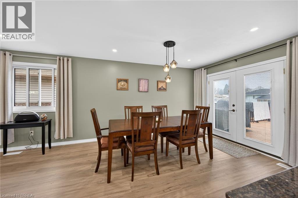 30 Mcintosh Court, Brantford, Ontario  N3R 5W9 - Photo 18 - 40814737