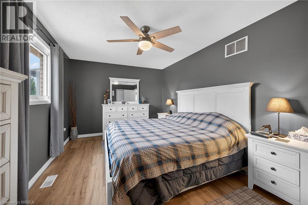 30 Mcintosh Court, Brantford, Ontario  N3R 5W9 - Photo 23 - 40814737