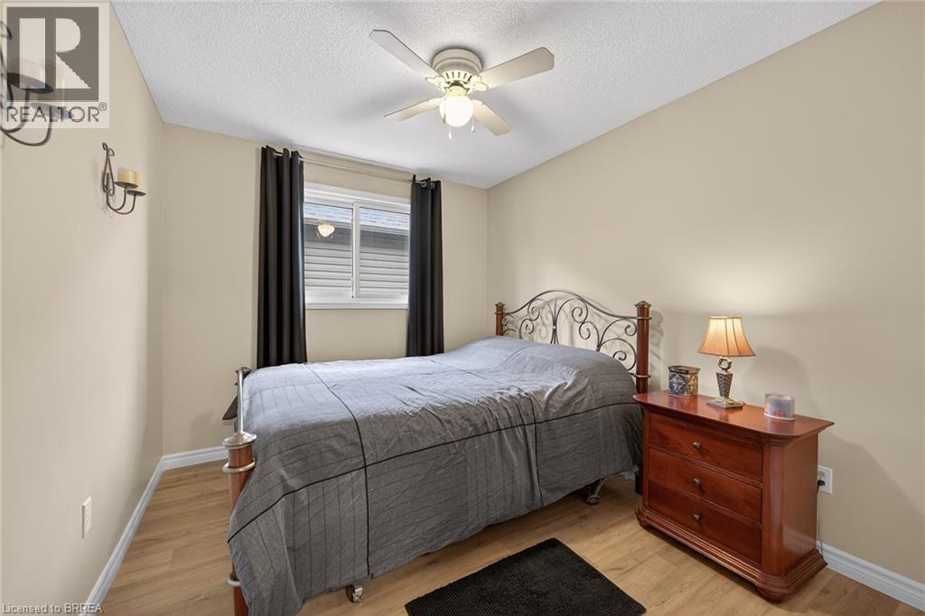 30 Mcintosh Court, Brantford, Ontario  N3R 5W9 - Photo 25 - 40814737