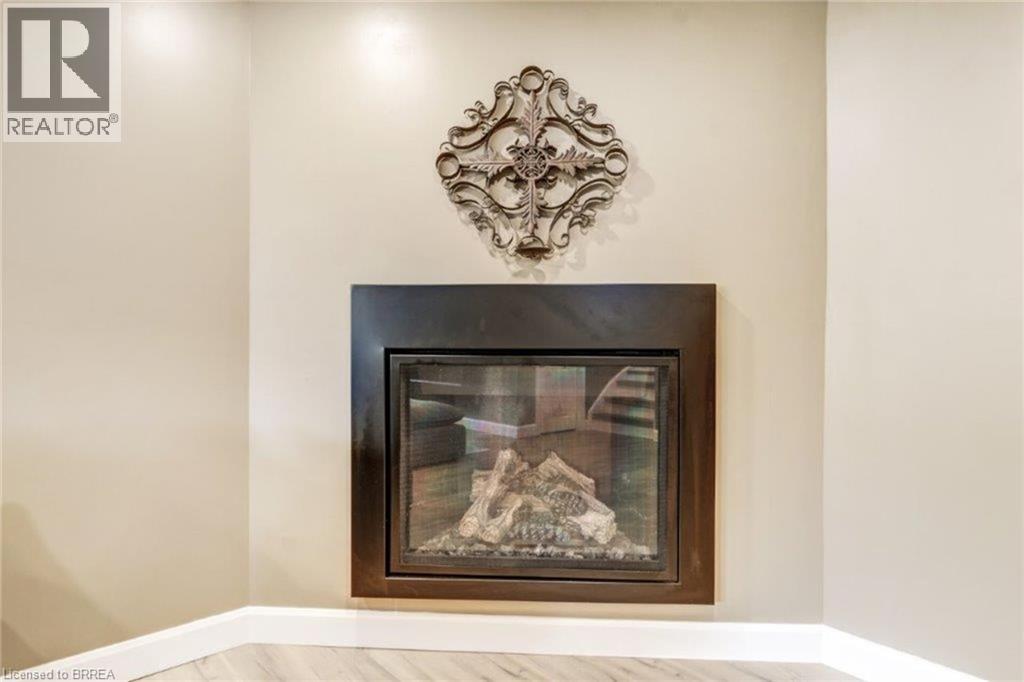 30 Mcintosh Court, Brantford, Ontario  N3R 5W9 - Photo 34 - 40814737