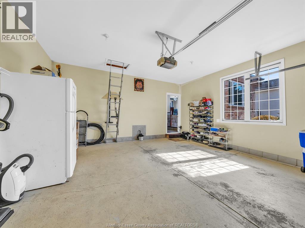 2848 Southridge, Windsor, Ontario  N8W 5N2 - Photo 45 - 26006226