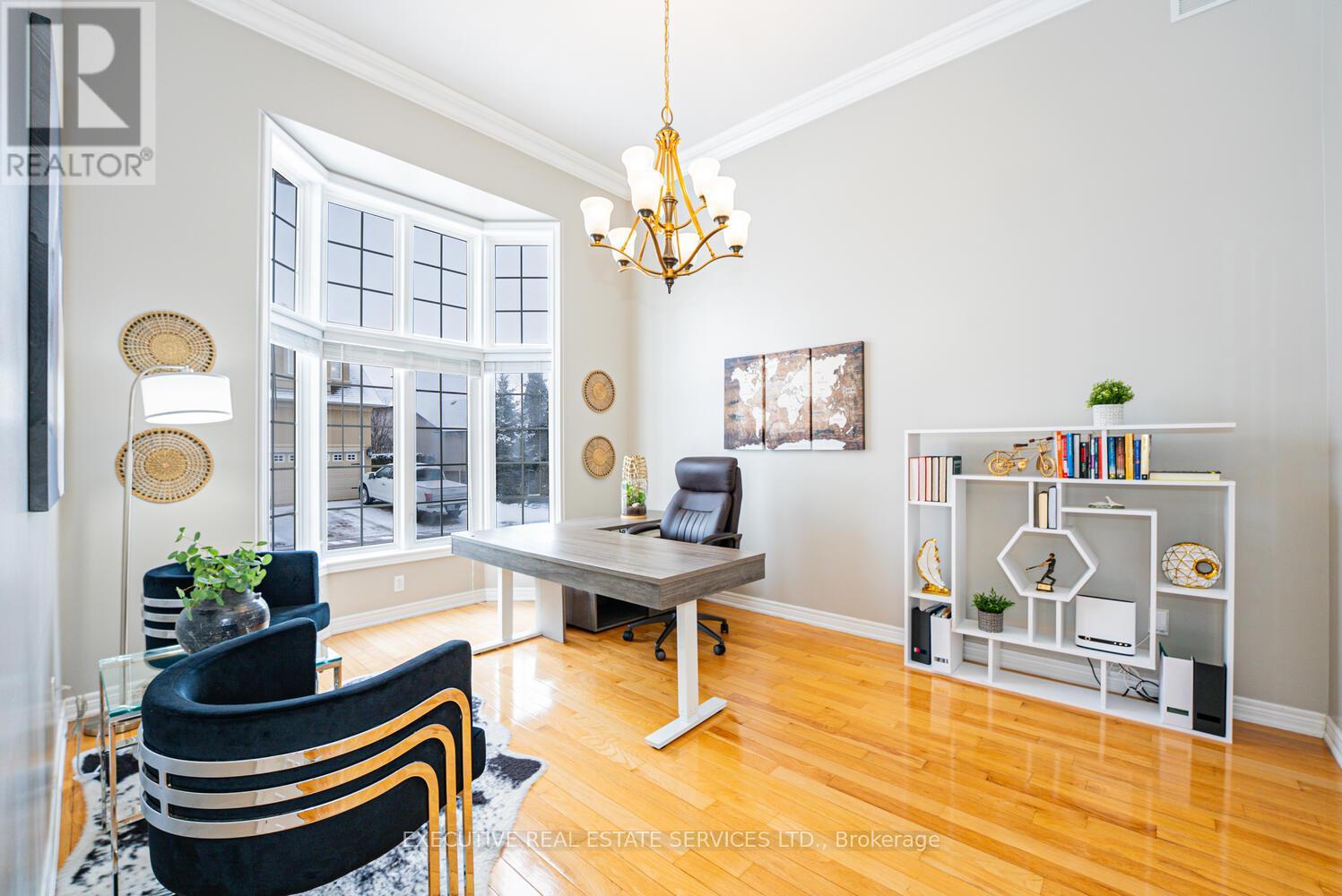 4 Berkshire Place, Hamilton, Ontario  L9K 0A9 - Photo 7 - X12919986