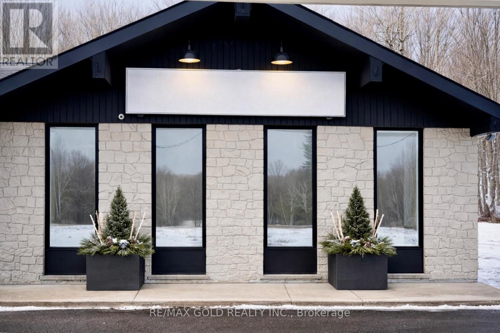 9100 HIGHWAY #11 SOUTH EXPRESSWAY, Huntsville, Ontario