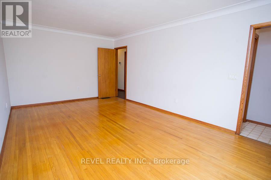 120 Henry Street, Brantford, Ontario  N3S 5C7 - Photo 5 - X12920012