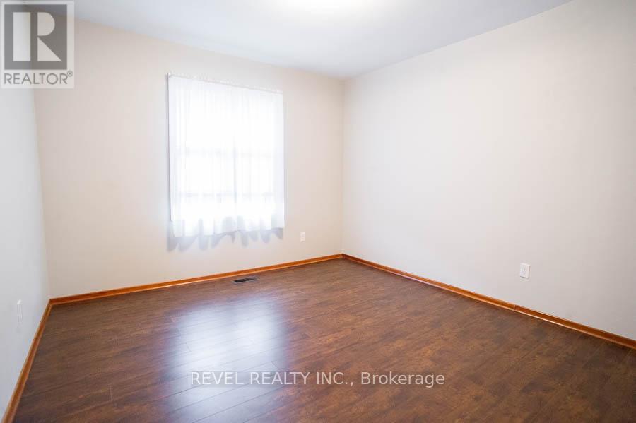 120 Henry Street, Brantford, Ontario  N3S 5C7 - Photo 9 - X12920012