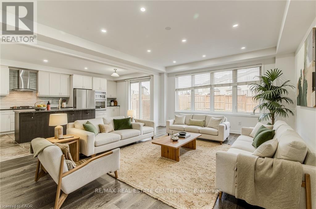 11 Compass Trail, Cambridge, Ontario  N3E 0B7 - Photo 11 - X12920044